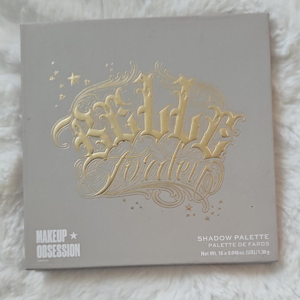 Makeup Obsession Shadow Palette in Gray and Gold